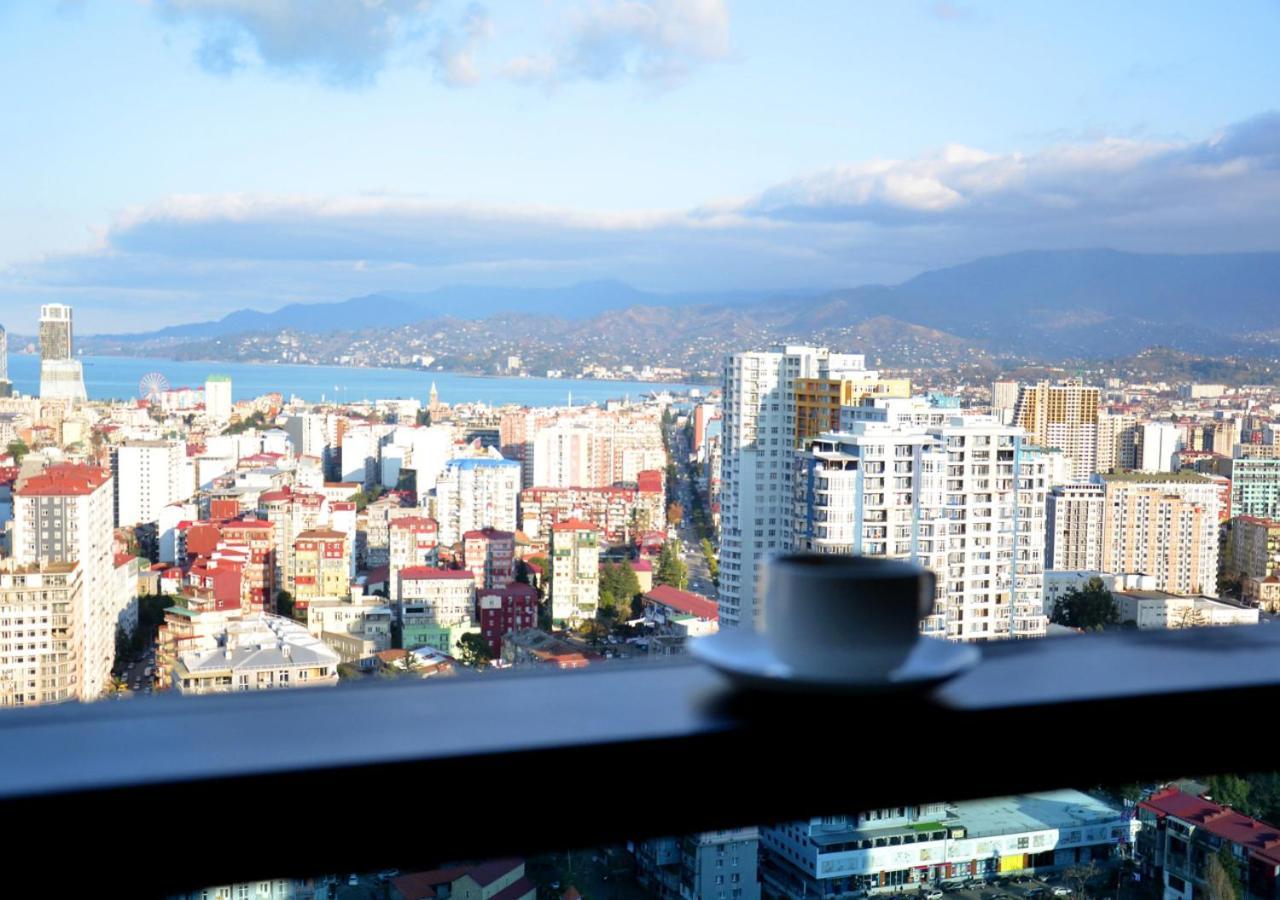 Season Suite Apart-Hotel Batumi Exterior foto