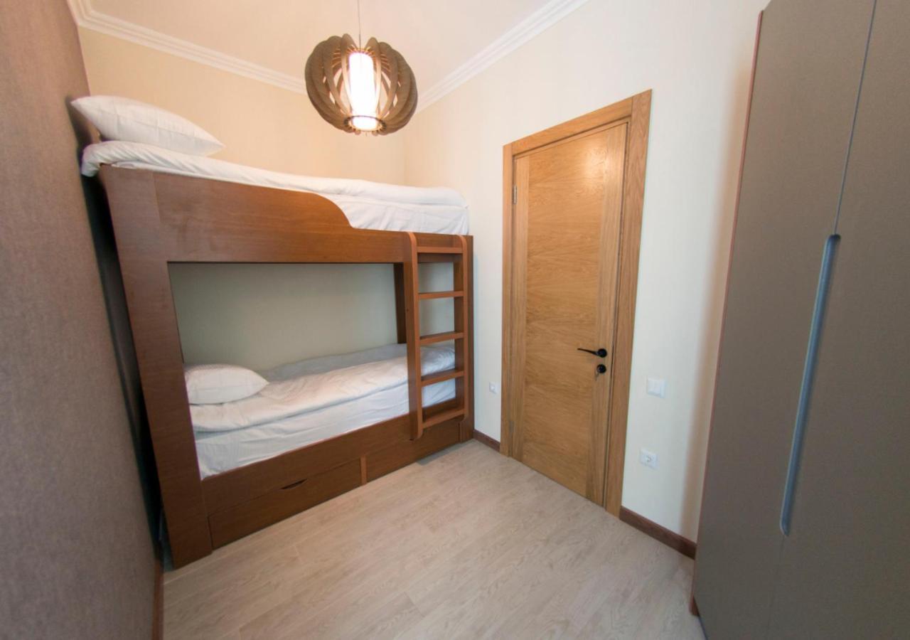 Season Suite Apart-Hotel Batumi Exterior foto